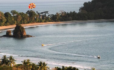 Costa Rica establece meta de 3.8 millones  de turistas anuales