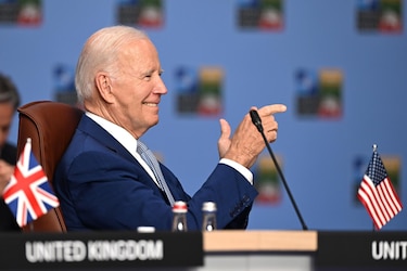 Biden a favor de simplificar el proceso de adhesión de Ucrania a la OTAN, según funcionario