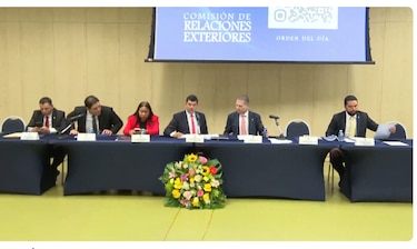 Diputados de Vamos proponen citar a los 56 embajadores de Panamá para que rindan cuentas