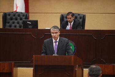 Ministro del MEF presentó proyecto ante la AN para crear el Ministerio del Ambiente