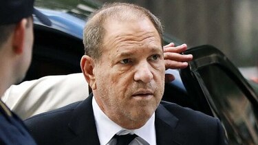 Juicio de Harvey Weinstein aplazado hasta enero por nuevas acusaciones