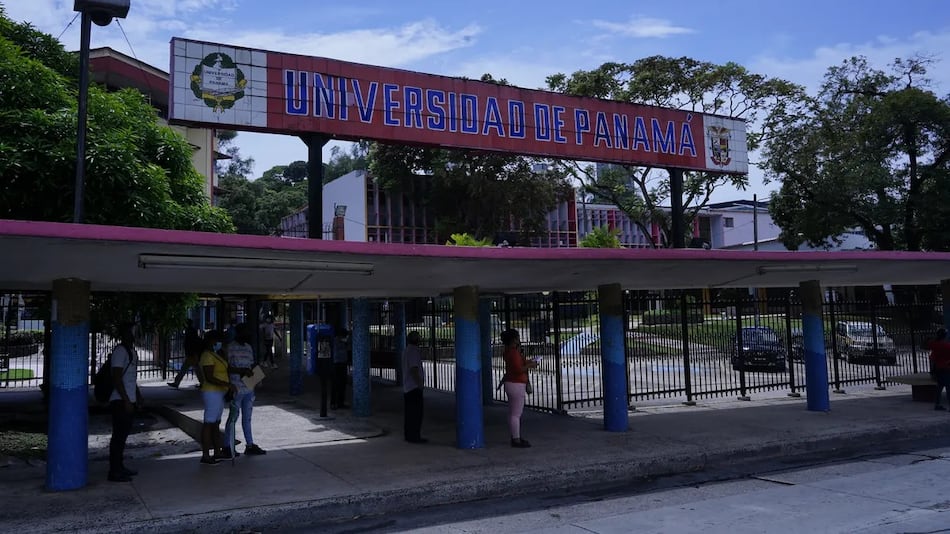 Auxilios económicos: Universidad de Panamá niega que recibió fondos del Ifarhu para cursos de idiomas a pesar de reportes oficiales