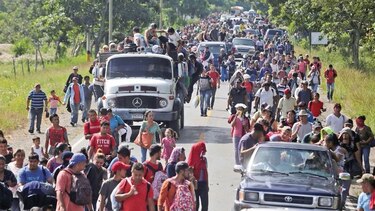Marcha del migrante avanza, pese a las amenazas de Trump