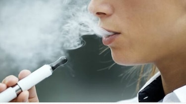 Massachusetts prohíbe la venta de cigarrillos electrónicos