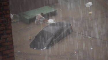 Lluvias ocasionan inundaciones en diferentes áreas de la ciudad