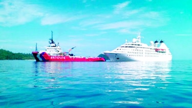 Crucero paga multa para poder zarpar