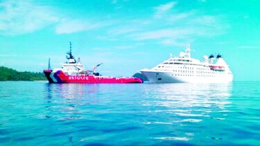 Crucero paga multa para poder zarpar