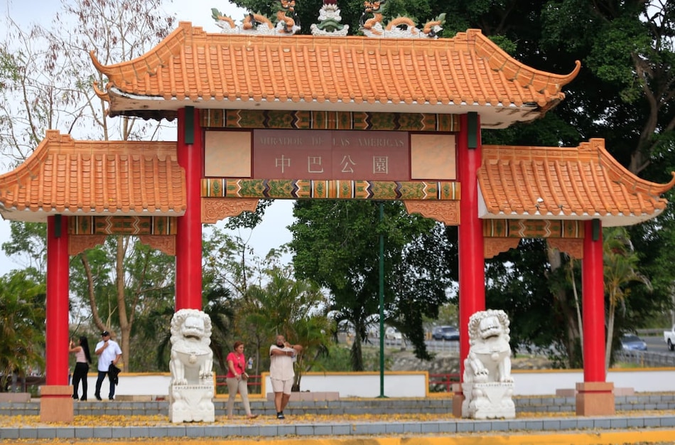 Comunidad china rechaza posible remoción de monumentos en el Mirador del Puente de las Américas