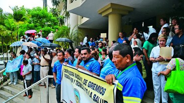 Gremios de salud anuncian paro para presionar a la Corte