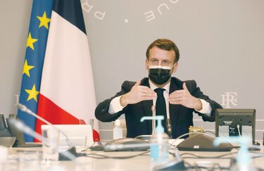 Presidente de México llama ‘cobarde’ al hombre que agredió a Macron