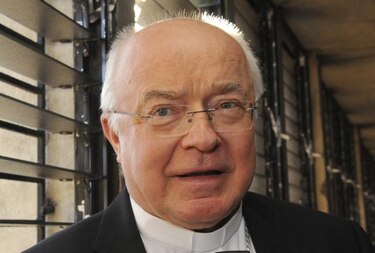 100 mil fotos de pornografía infantil tenía arzobispo Jozef Wesolowski en su PC