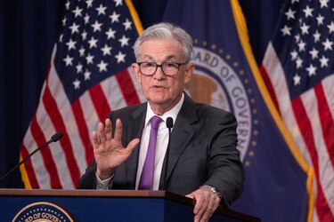 Powell defenderá ante el Congreso la decisión de la Fed de no bajar todavía los tipos