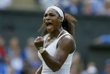 Serena Williams resiste ante Watson y se cita con su hermana Venus