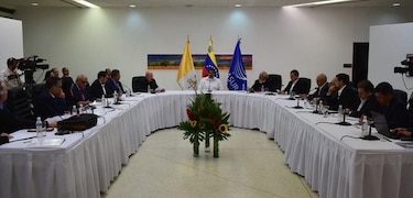 Venezuela: Incertidumbre en diálogo de gobierno y oposición