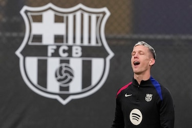 El Barça viaja a Arabia con Dani Olmo, Pau Víctor y Lamine Yamal