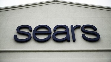 Sears esquiva la quiebra pero sigue en peligro