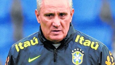 Tite hace pruebas para amistoso con Japón