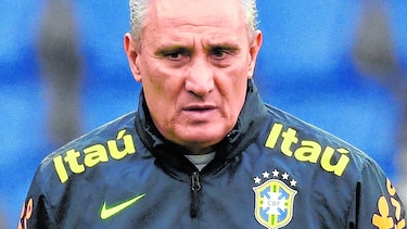 Tite hace pruebas para amistoso con Japón