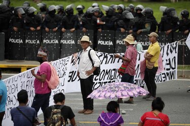 Gobierno presenta nueva propuesta a indígenas para que reabran la vía Interamericana