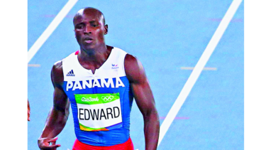 Edward comenzó su temporada bajo techo