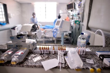 Brasil rebasa la cifra de los 30 mil muertos por coronavirus
