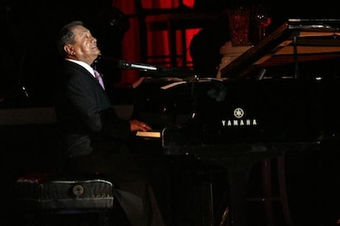 Beatles y Armando Manzanero recibirán un Grammy a toda su carrera