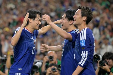 Japón golea a Túnez en el partido mil y sube al segundo lugar del grupo F