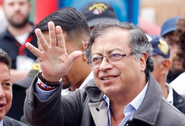 Mayor grupo disidente de las FARC plantea a Petro un cese al fuego en Colombia