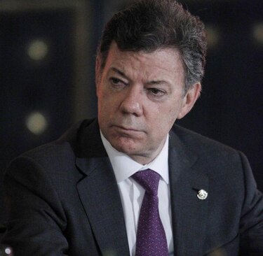 Santos ordena tomar decisión en zona afectada por mineras en Colombia