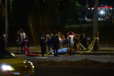 Investigan la muerte de madre e hija en la avenida Domingo Díaz
