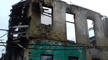 Incendio en Colón deja dos bomberos heridos