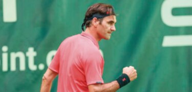 Federer inicia temporada de hierba con discreta victoria