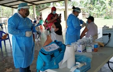 Comienza vacunación de docentes que laboran en la comarca Ngäbe Buglé