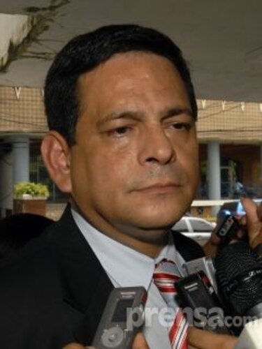 Ex jefe de Seguridad de Migración acude a la DIJ
