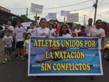Atletas piden poner fin a diferencias en la natación