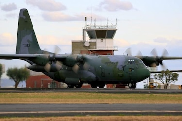 Cuatro aviones más se suman a búsqueda de avión de Malasia