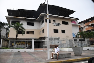 Mayer Mizrachi propone reubicar a los buhoneros de la peatonal en el edificio Juan Ramón Poll