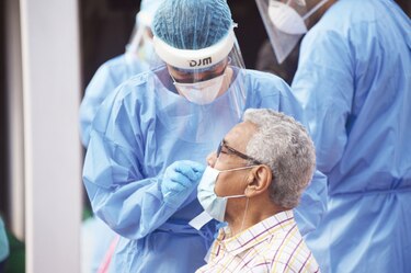 Aumento acelerado de casos; OPS sugiere uso racional de pruebas 