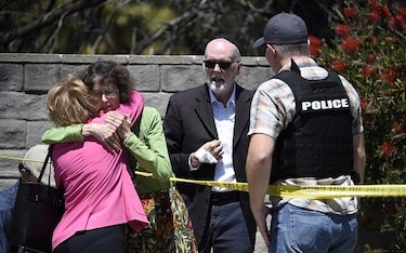Un muerto y tres heridos en tiroteo en sinagoga de San Diego