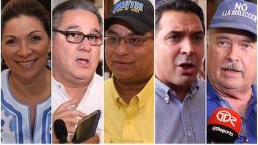 Precandidatos por libre postulación llevan firmas al Tribunal Electoral