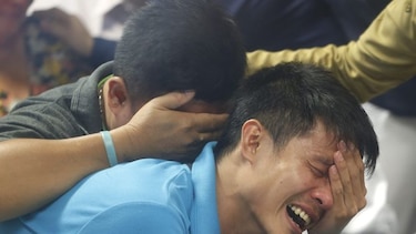 Recuperan en el mar más de 40 cuerpos de ocupantes del  avión  de AirAsia