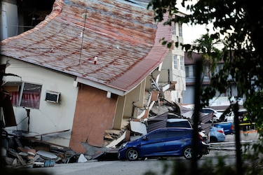 Decretan estado de emergencia tras el terremoto de 7.5
