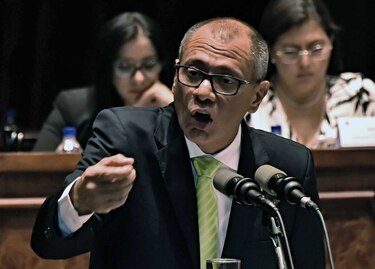 Acusan a vicepresidente Glas y otras 17 personas por presunta corrupción en Ecuador