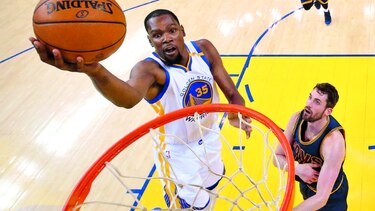 Fallas defensivas condenan a los Cavs