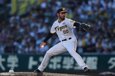 Panameño Javy Guerra renueva con  los Tigres  de Hanshin