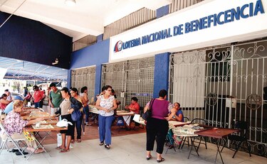 Escándalo en la Lotería solo ha dejado una baja:  una secretaria