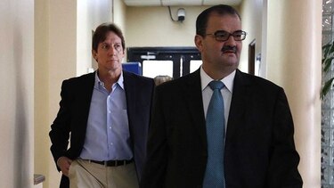 Fiscal solicita enjuiciar a Sáez-Llorens por peculado