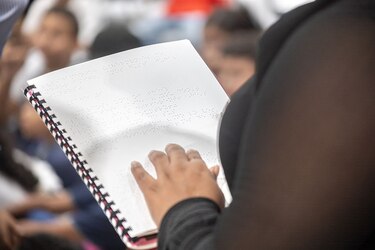 ‘Margarita, la niña curiosa’, el primer libro infantil bilingüe de un autor panameño transcrito al braille