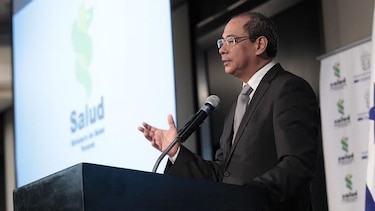 Ministro de Salud presenta informe de gestión