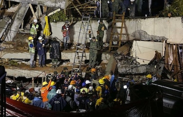 México aún lucha para rescatar sobrevivientes tras sismo